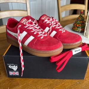 New in Box Women’s Gola Grandslam Suede Cherry Size 9
